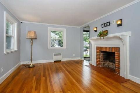 124 Sprague St, Dedham, MA 02026 photo 3