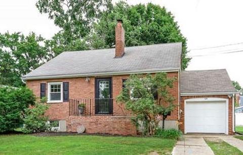 124 Sprague St, Dedham, MA 02026 photo 1