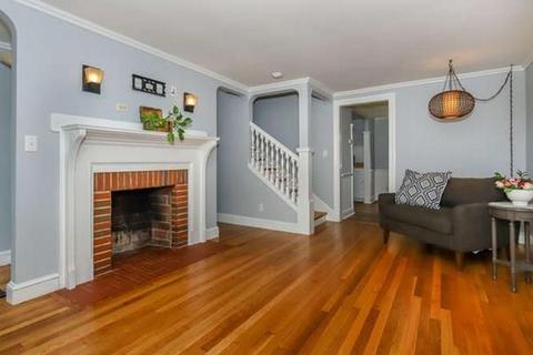 124 Sprague St, Dedham, MA 02026 photo 2
