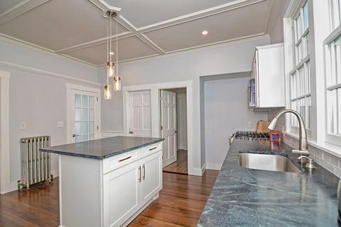 137 Prospect St, Gloucester, MA 01930 photo 8
