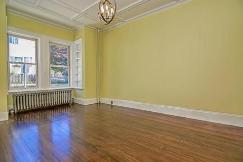 137 Prospect St, Gloucester, MA 01930 photo 4