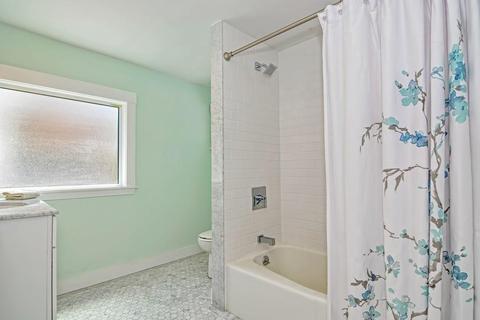 137 Prospect St, Gloucester, MA 01930 photo 21