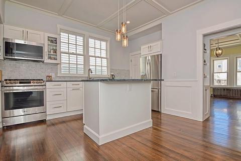 137 Prospect St, Gloucester, MA 01930 photo 9