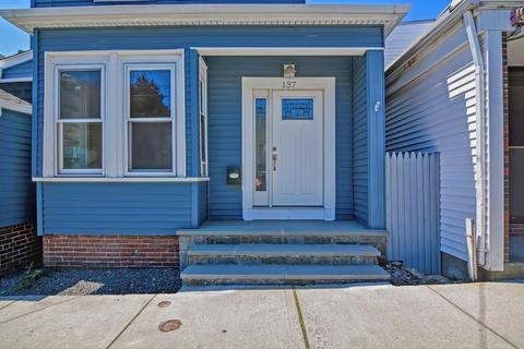 137 Prospect St, Gloucester, MA 01930 photo 2