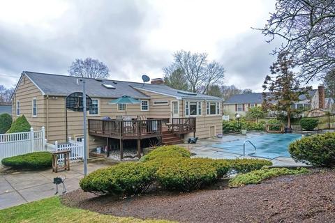 199 Colwell Dr, Dedham, MA 02026 photo 39