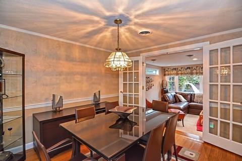 199 Colwell Dr, Dedham, MA 02026 photo 9
