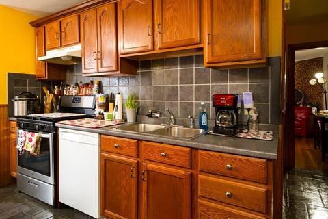 610 County St, Fall River, MA 02723 photo 7
