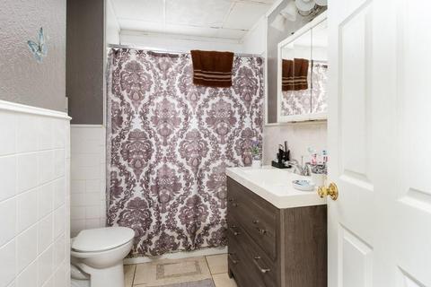 610 County St, Fall River, MA 02723 photo 22