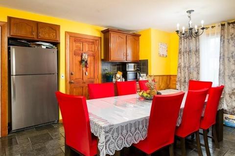 610 County St, Fall River, MA 02723 photo 9
