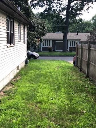 90 Walsh St, Springfield, MA 01109 photo 16