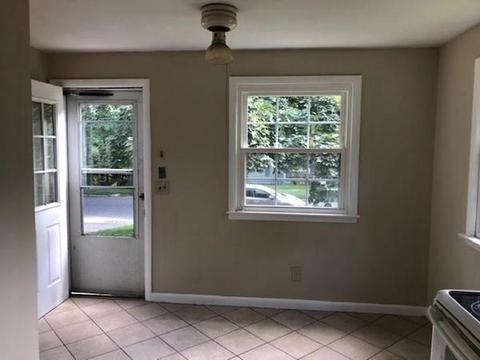 90 Walsh St, Springfield, MA 01109 photo 7