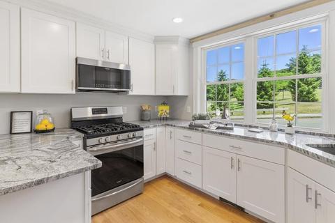 65 Longfellow Rd, Reading, MA 01867 photo 12