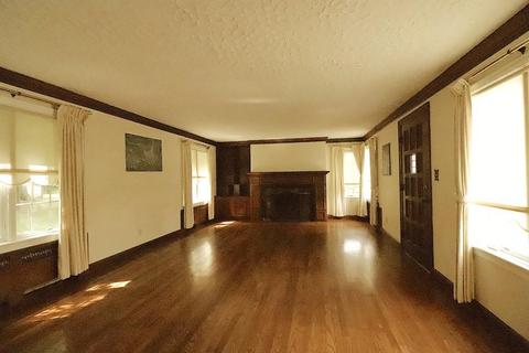 6 Old Brook Dr, Worcester, MA 01609 photo 2