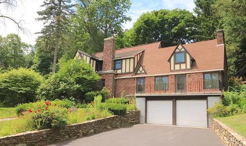 6 Old Brook Dr, Worcester, MA 01609 photo 1