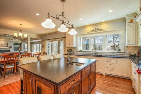 342 Monomoscoy Rd, Mashpee, MA 02649 photo 7