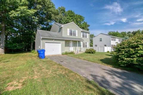 14 Pheasant Dr, Springfield, MA 01119 photo 2