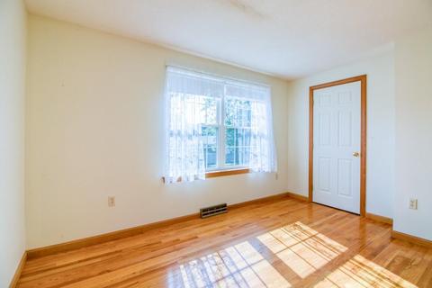 14 Pheasant Dr, Springfield, MA 01119 photo 21