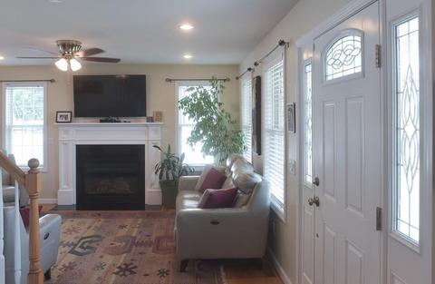 146 Naismith St, Springfield, MA 01104 photo 5