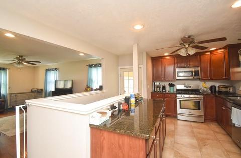32 Garcia St, Springfield, MA 01129 photo 17