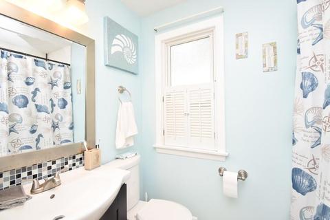32 Garcia St, Springfield, MA 01129 photo 16