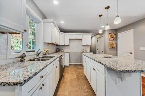 7 Wilmington, Springfield, MA 01119 photo 2