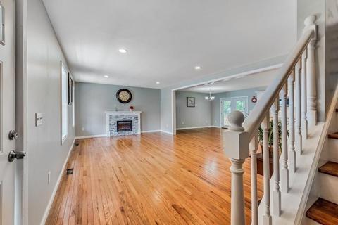 7 Wilmington, Springfield, MA 01119 photo 11