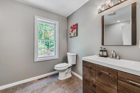 7 Wilmington, Springfield, MA 01119 photo 13