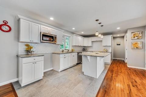 7 Wilmington, Springfield, MA 01119 photo 3