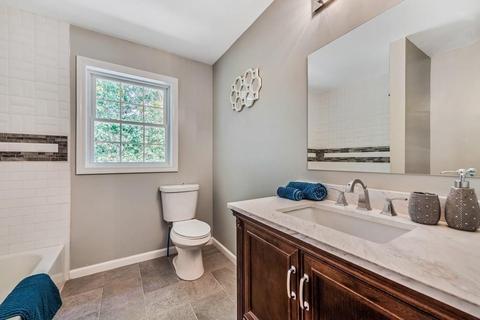 7 Wilmington, Springfield, MA 01119 photo 23