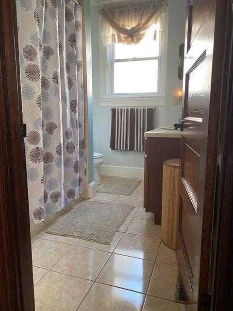 489 Lindsey St, Fall River, MA 02720 photo 9