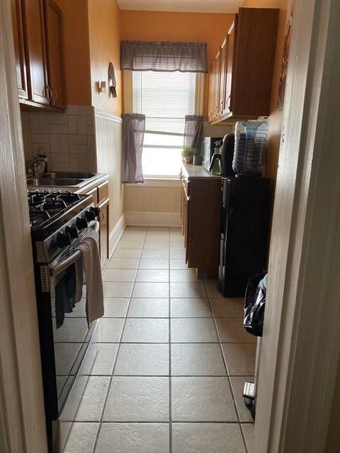 489 Lindsey St, Fall River, MA 02720 photo 11