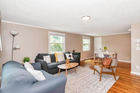92 Louis Rd, Springfield, MA 01118 photo 3