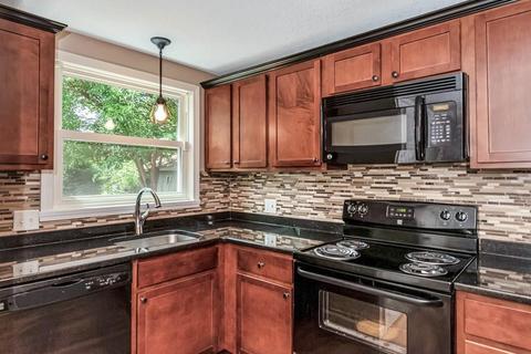 92 Louis Rd, Springfield, MA 01118 photo 7