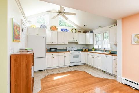 3 Emerald St, Hingham, MA 02043 photo 5