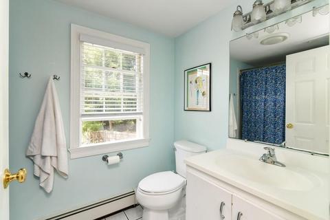 3 Emerald St, Hingham, MA 02043 photo 12