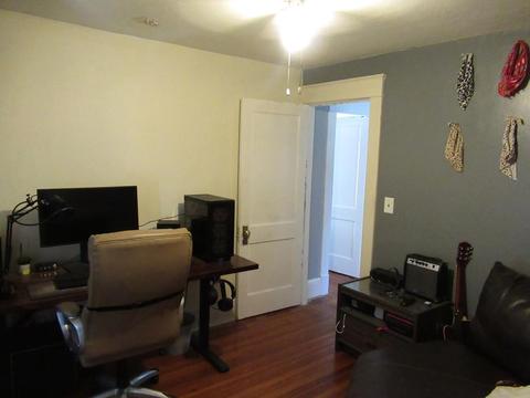 104 Rollins St, Springfield, MA 01109 photo 9
