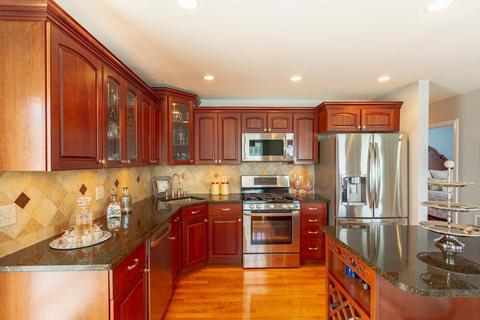 57 Florence St, Fall River, MA 02720 photo 8