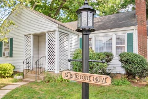 15 Redstone Dr, Springfield, MA 01118 photo 1