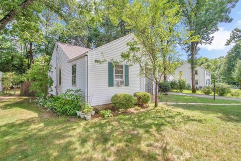 15 Redstone Dr, Springfield, MA 01118 photo 4