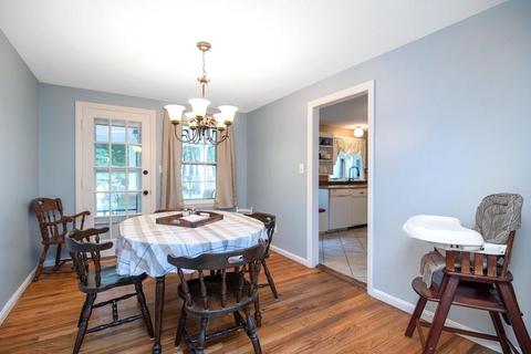 15 Redstone Dr, Springfield, MA 01118 photo 13