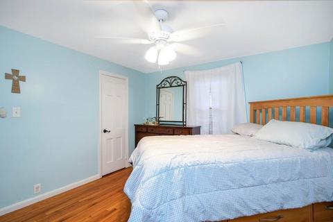 15 Redstone Dr, Springfield, MA 01118 photo 22