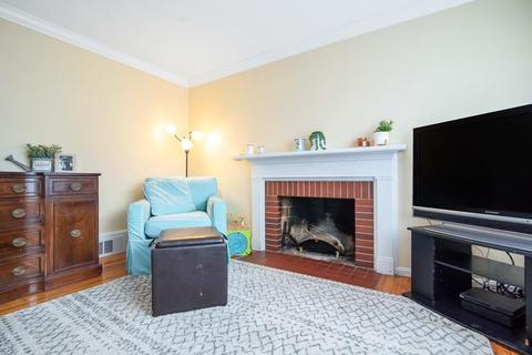 15 Redstone Dr, Springfield, MA 01118 photo 8