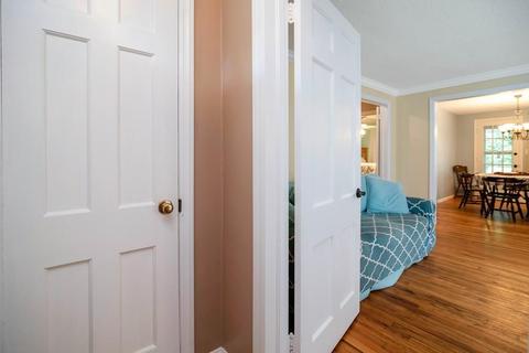 15 Redstone Dr, Springfield, MA 01118 photo 7