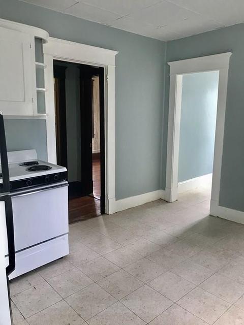 67 Silver St, Springfield, MA 01107 photo 6