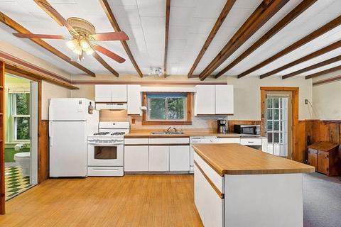 451 Hapgood St, Athol, MA 01331 photo 9