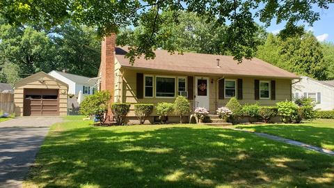 61 Greaney St, Springfield, MA 01104 photo 1