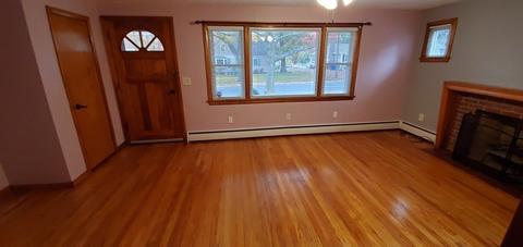 61 Greaney St, Springfield, MA 01104 photo 8