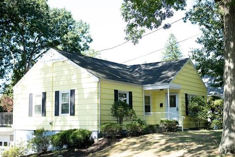 280 Harkness Ave, Springfield, MA 01118 photo 2