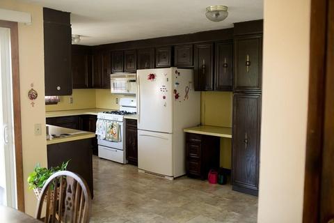 280 Harkness Ave, Springfield, MA 01118 photo 12