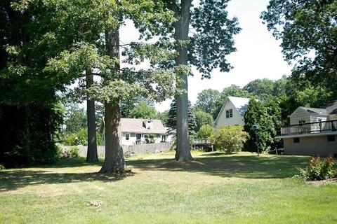 280 Harkness Ave, Springfield, MA 01118 photo 10